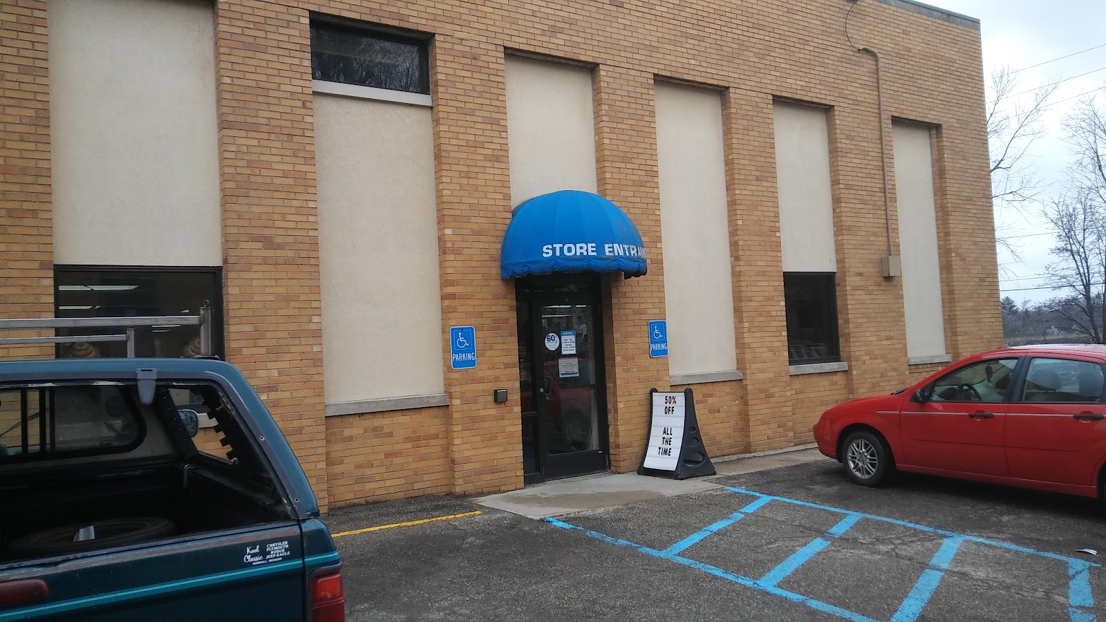 Goodwill Store — photo