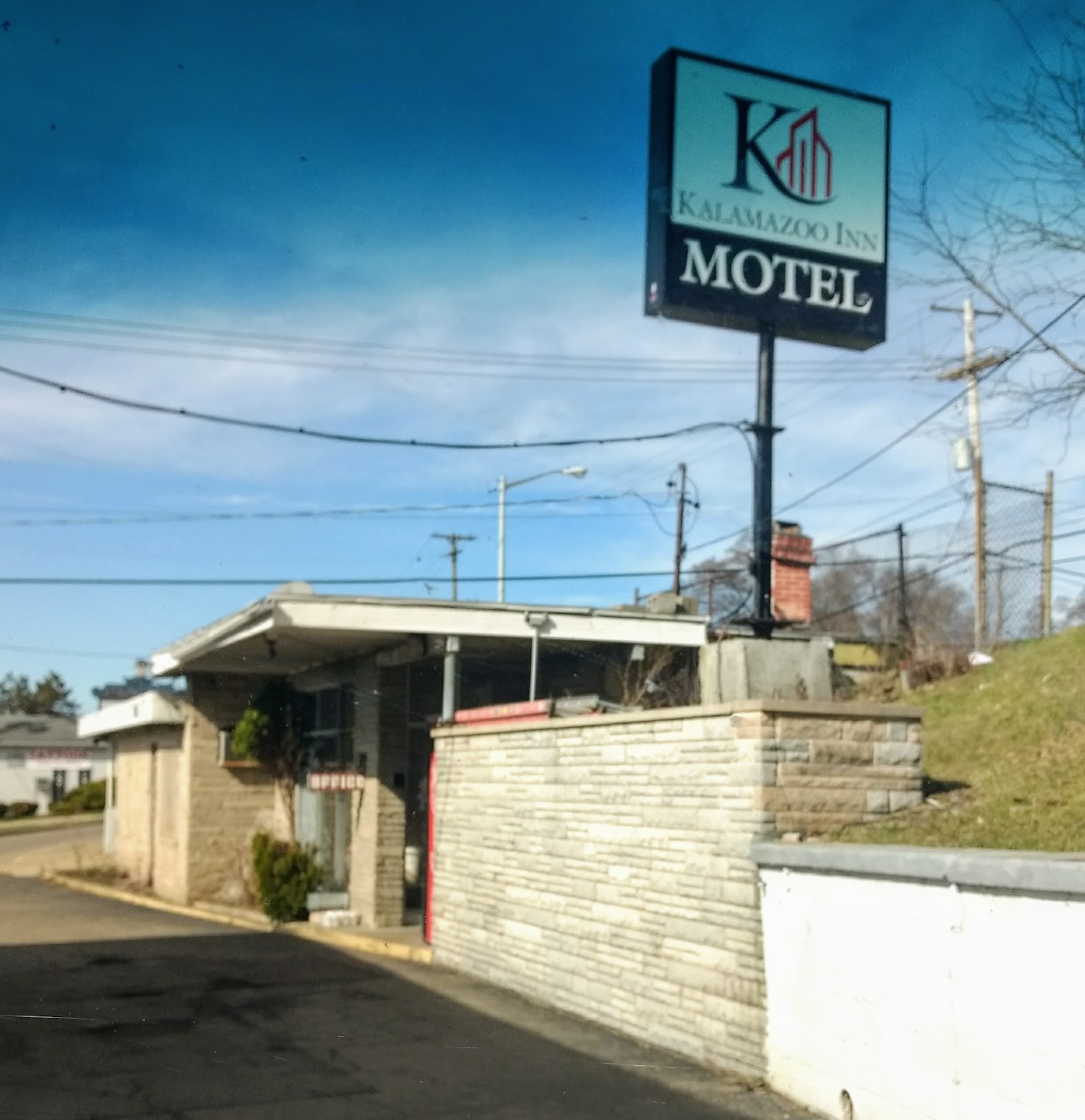 Kalamazoo Inn Motel — photo