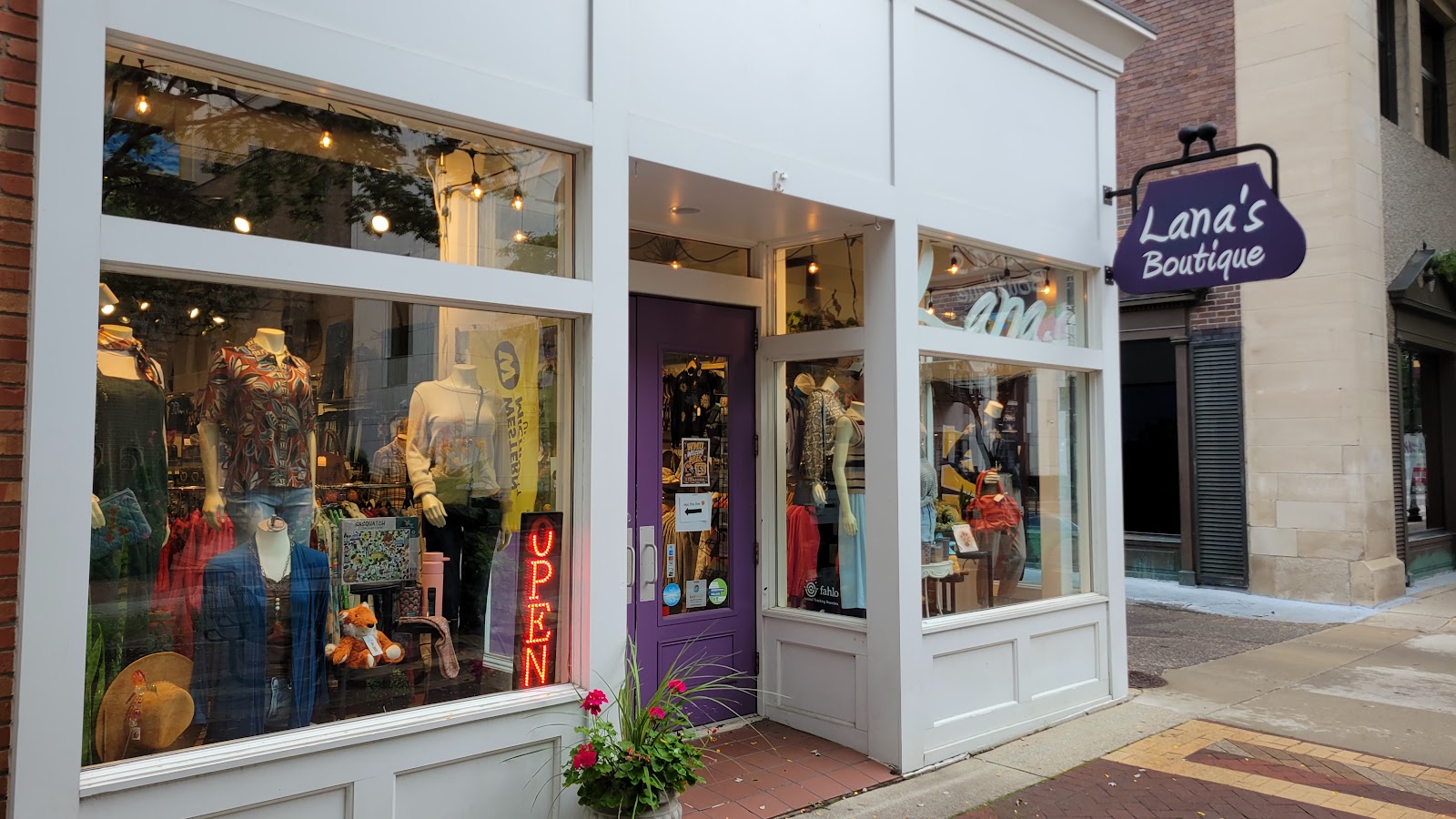 Lana’s Boutique in Kalamazoo