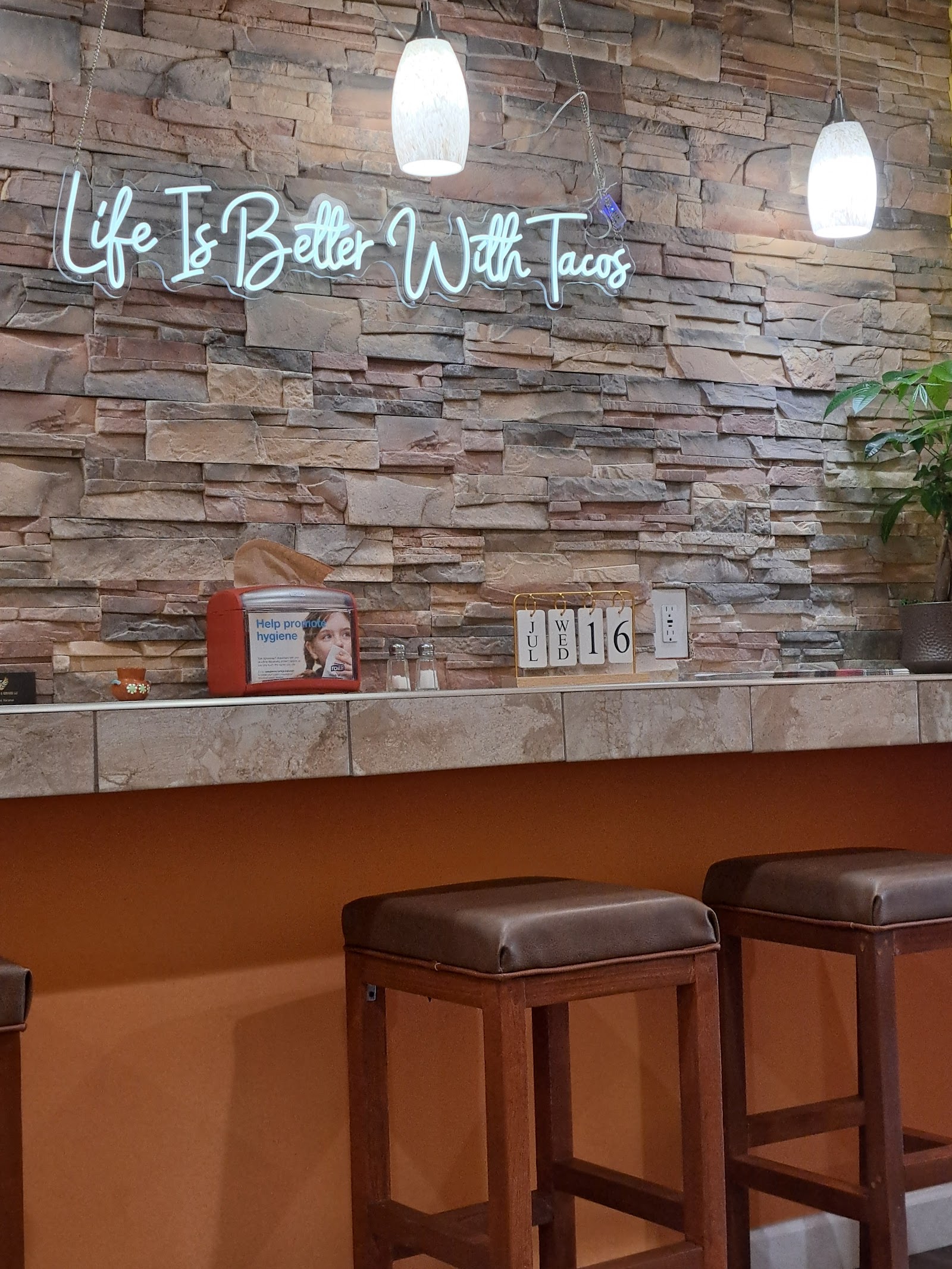 Mi Lindo Michoacán in Kalamazoo