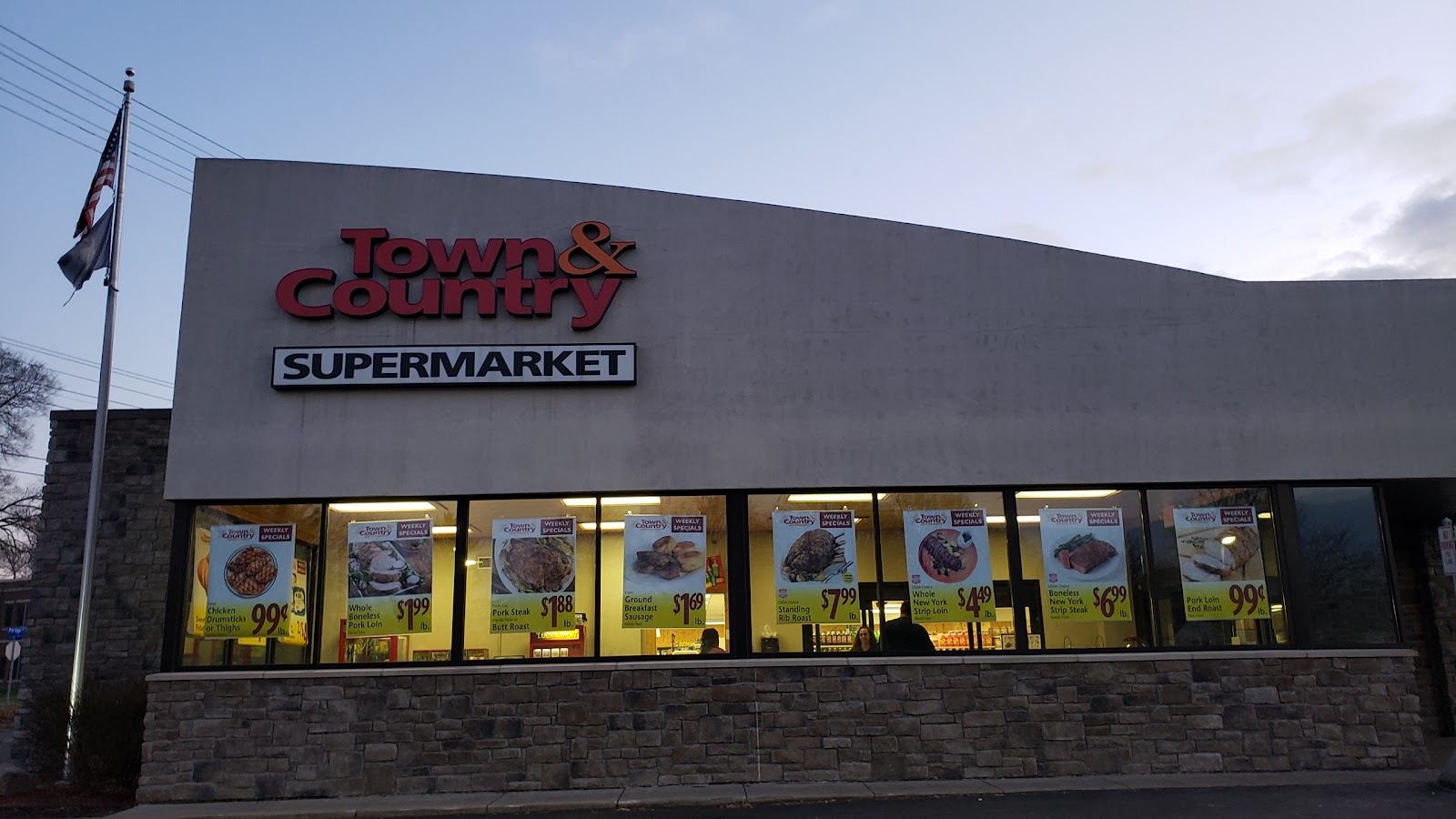 Town & Country Supermarket — photo