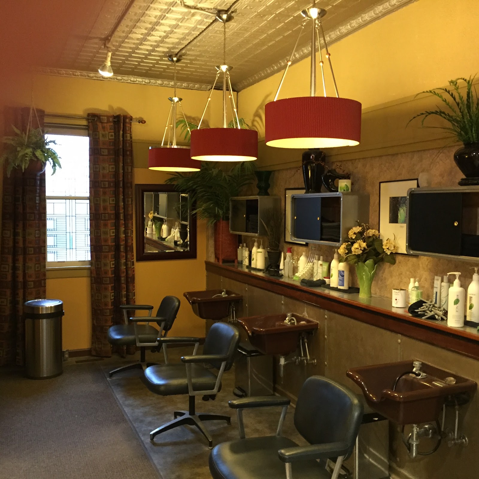 Ultima Hair Salon in Kalamazoo