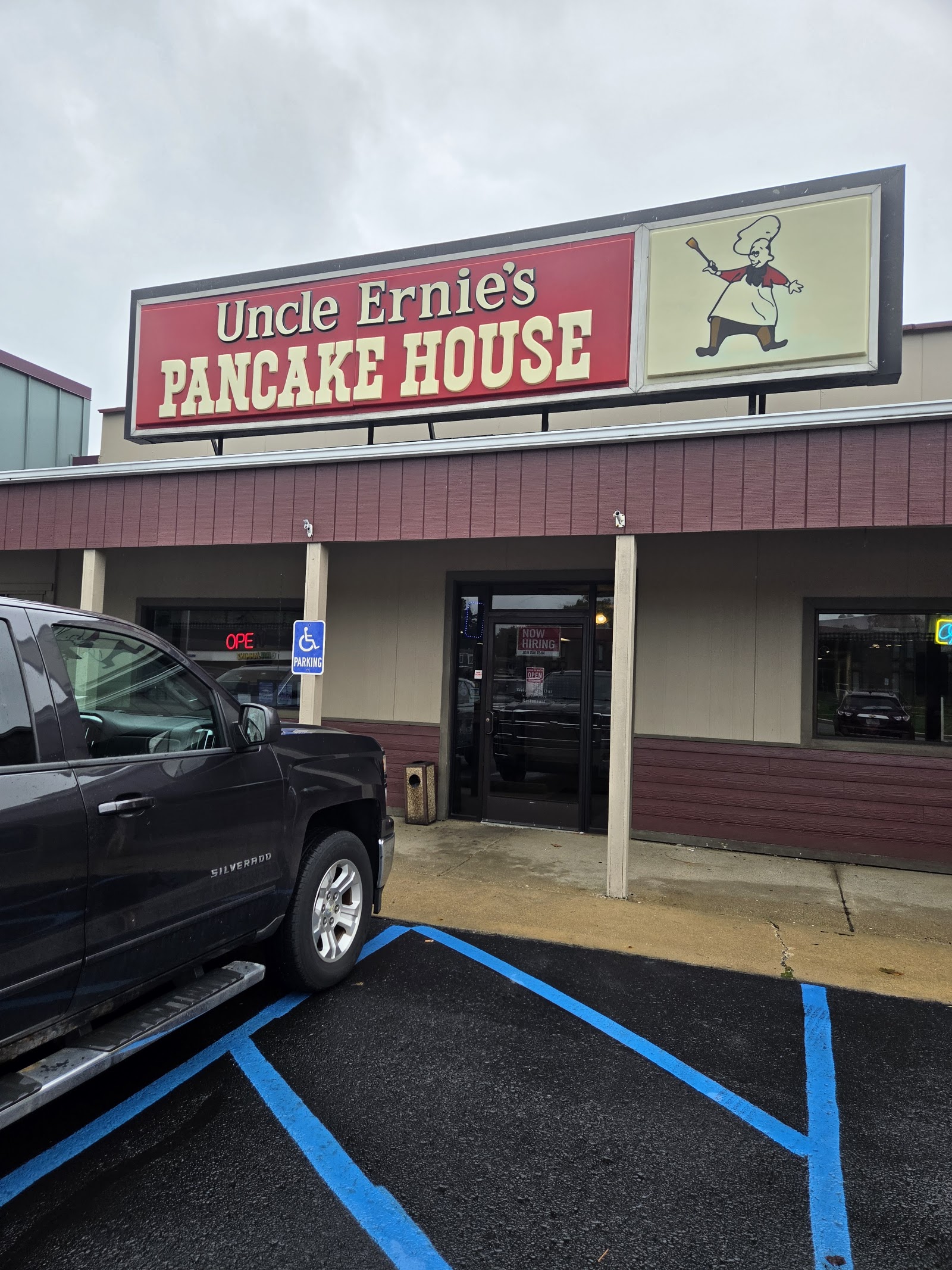 Uncle Ernie's Pancake House — photo