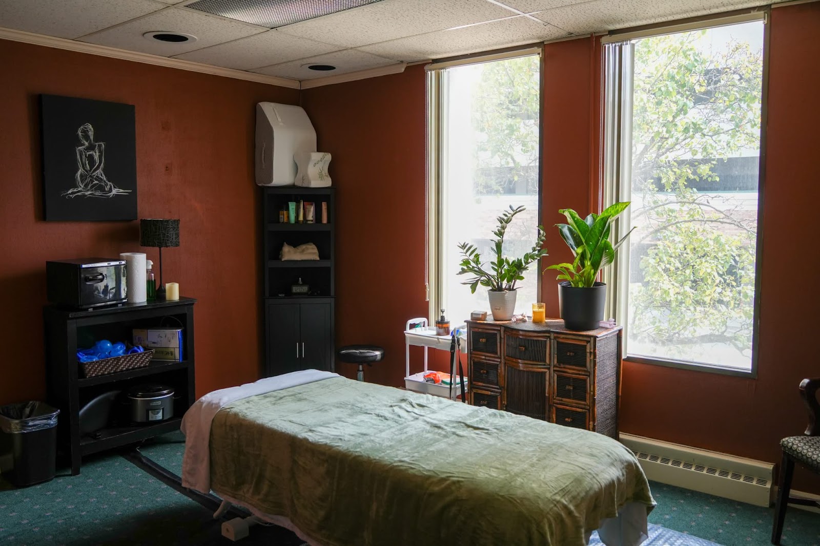 Unwind Massage and Stretch LLC in Kalamazoo